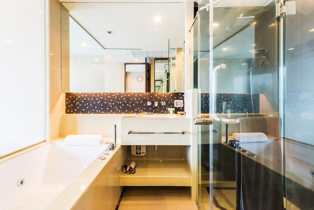 The Address Sathorn By Favstay Bangkok Room photo